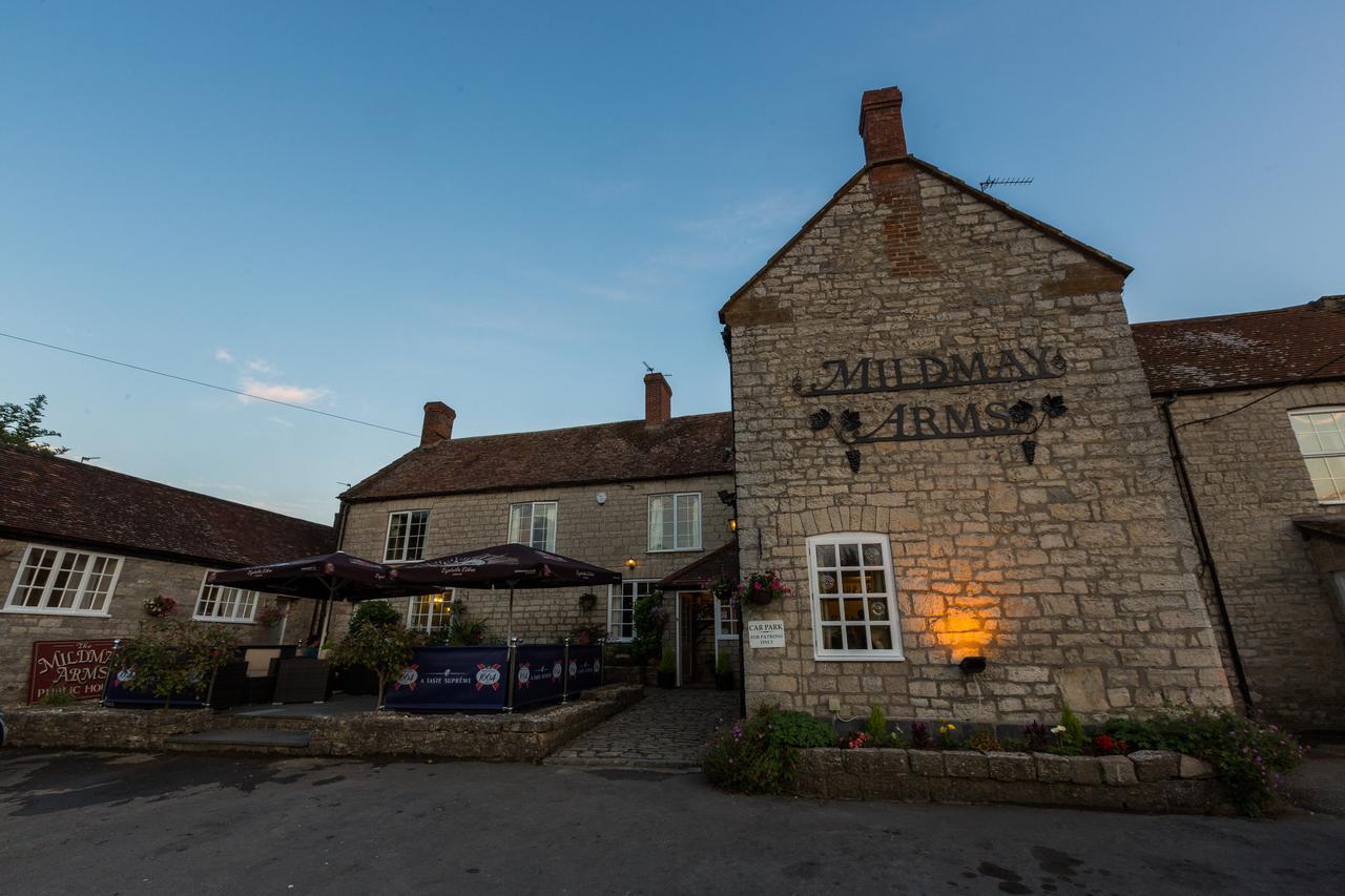 Mildmay Arms Queen Camel Exterior photo